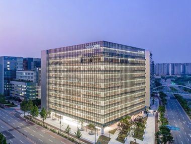 한국앤컴퍼니, 2분기 매출액 3,396억 원, 영업이익 1,002억 원 발표